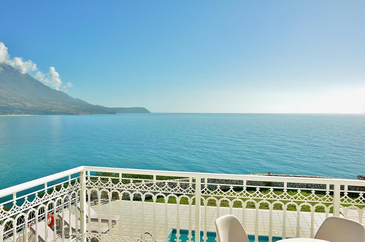 Seafront Villa Kefaloniaprivatevillas 트라페자키 외부 사진